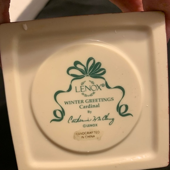 Lenox Winter Greetings Cardinal Birdhouse - Picture 2 of 5